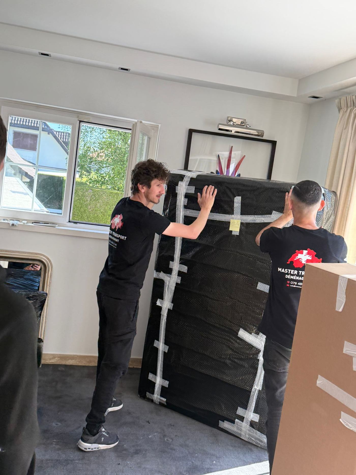 Équipe Master Transport Déménagement en intervention, protection et transport du mobilier